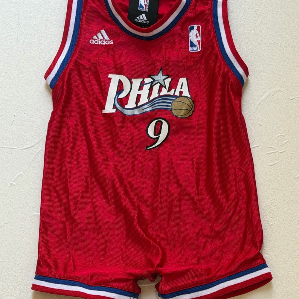NWT 18 Months Adidas Andre Iguodala Philadelphia 76ers Basketball infant Onesie